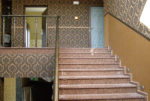 schody pomiędzy dwoma poziomami ekskluzywnej rezydencji do sprzedaży Będzin